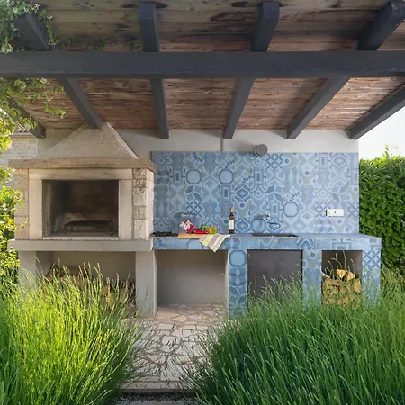 Villa Tajna